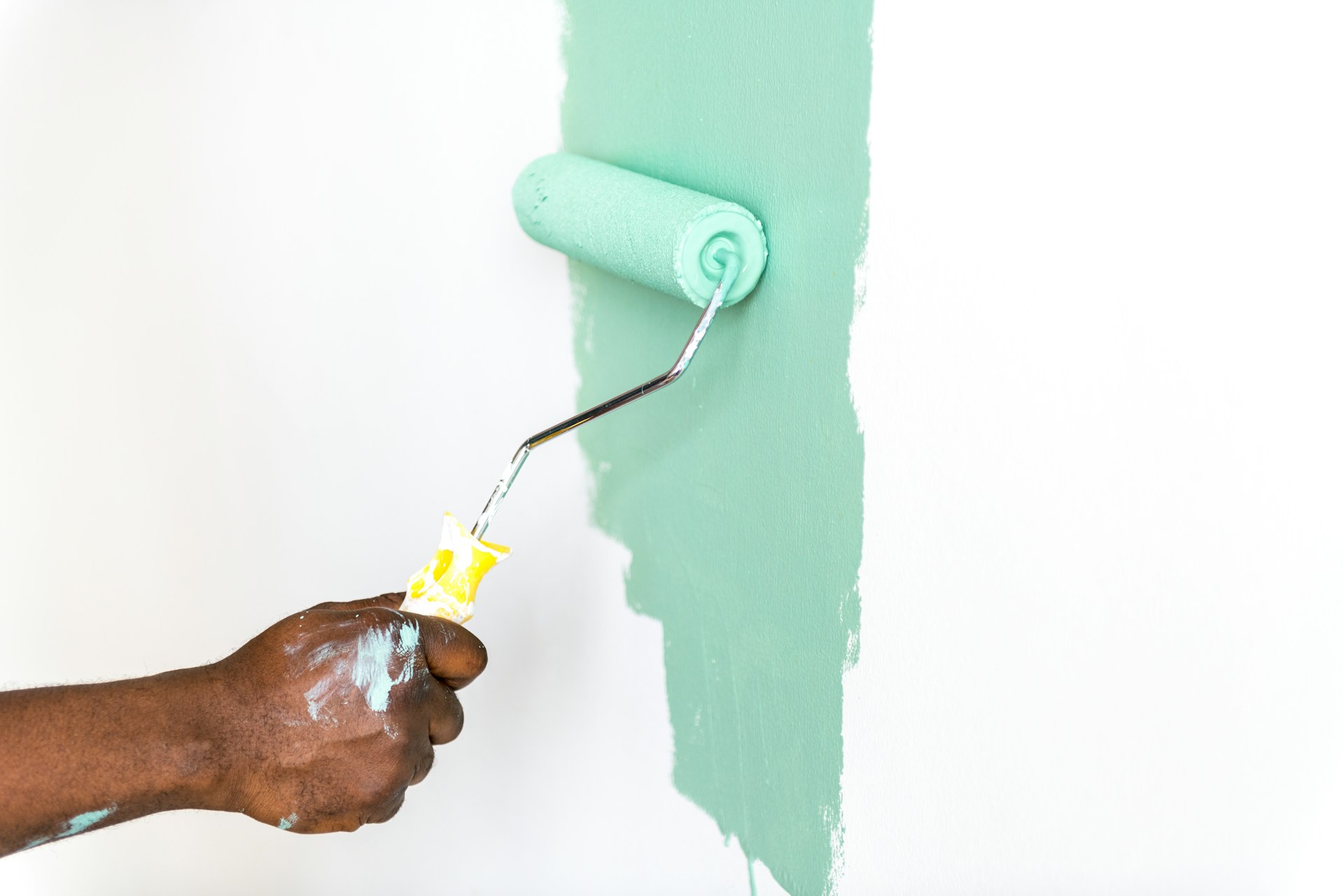 Paint Drips and Runs in Commercial Spaces: Prevention and Solutions